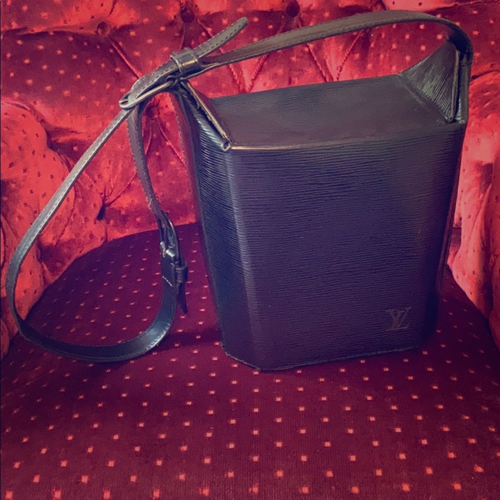 Sac seau Vintage Black Leather Shoulder Bag